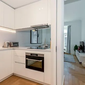 Appartement The Boulevard By The Good Neighbour In, Lissabon